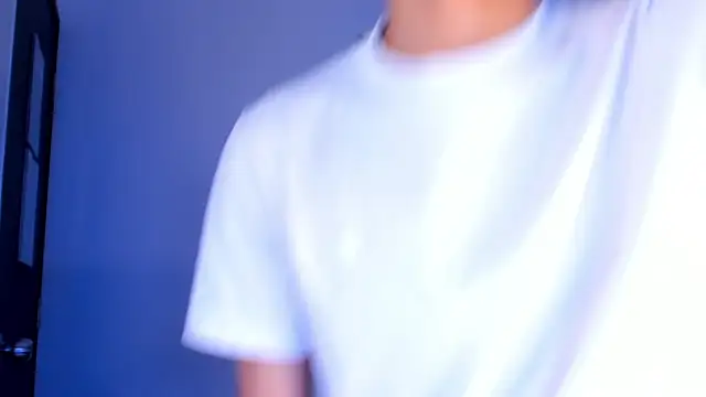 Sebax Young online show from March 2, 8:05 pm