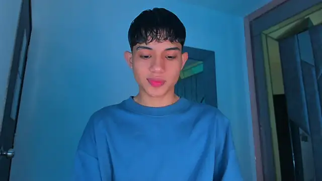 Sebax Young online show from December 5, 8:28 pm