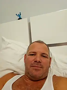 cubanitofeliz40 online show from February 7, 8:33 am