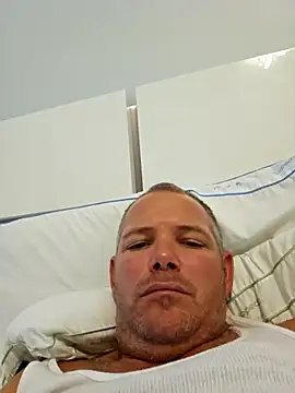 cubanitofeliz40 online show from November 30, 5:14 pm