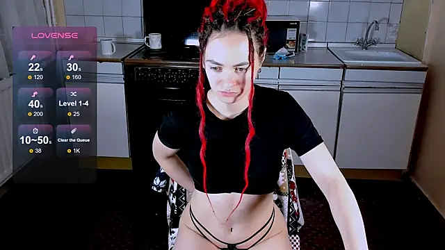 Georgia  Miller online show from December 4, 8:41 pm