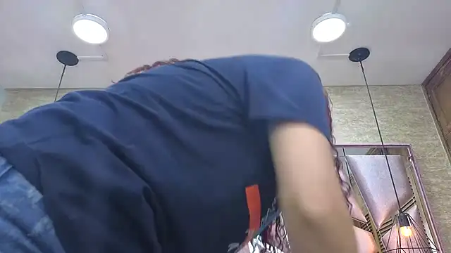 Snapshot of ThaliaCross chatting on December 14, 12:11 pm ThaliaCross online show from December 14, 12:11 pm