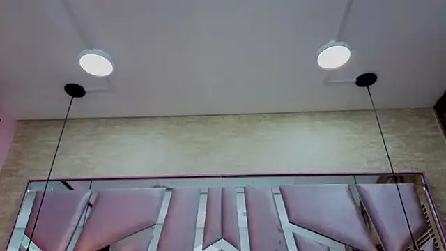 Snapshot of ThaliaCross chatting on July 3, 6:03 pm ThaliaCross online show from July 3, 6:03 pm