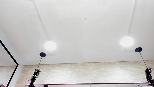 ThaliaCross online show from November 1, 7:52 pm