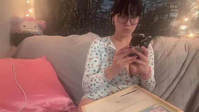 Snapshot of goddessmaryjane chatting on October 22, 4:23 am goddessmaryjane online show from October 22, 4:23 am