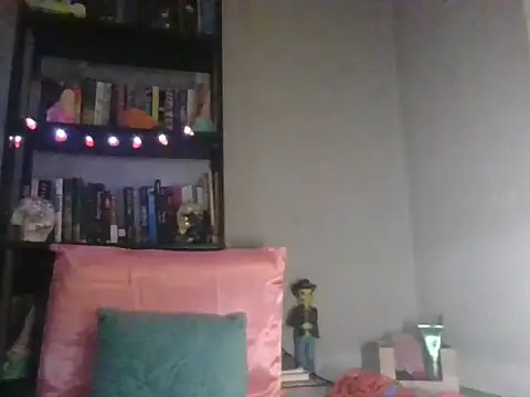 Snapshot of goddessmaryjane chatting on October 8, 3:19 am goddessmaryjane online show from October 8, 3:19 am