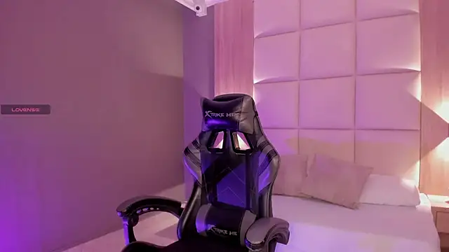 emma fhox online show from November 7, 2:27 am