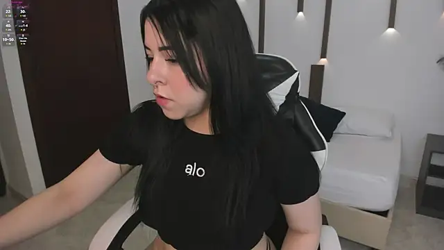 emma fhox online show from February 26, 2:11 am