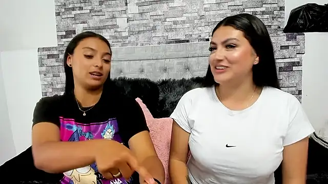 nicolexxaleja online show from December 5, 7:45 pm