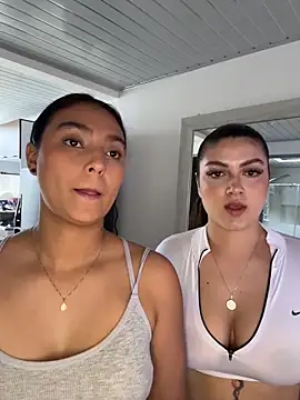 nicolexxaleja online show from February 25, 9:25 pm