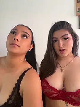 nicolexxaleja online show from June 1, 1:00 pm