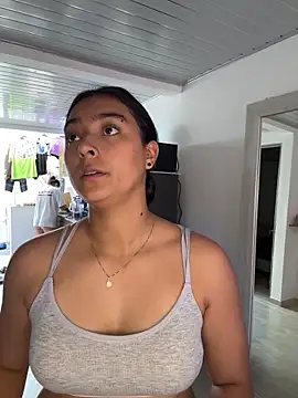 nicolexxaleja online show from February 24, 1:01 pm