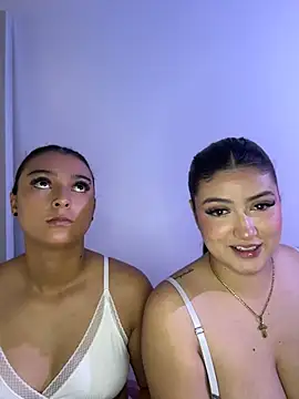 nicolexxaleja online show from May 8, 4:55 pm