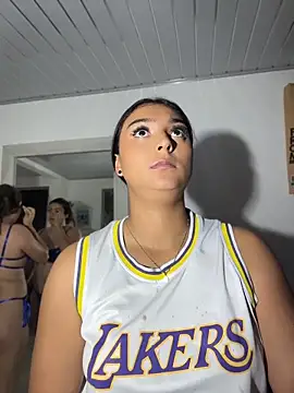 nicolexxaleja online show from April 22, 9:10 pm