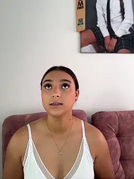 nicolexxaleja online show from April 30, 1:51 pm