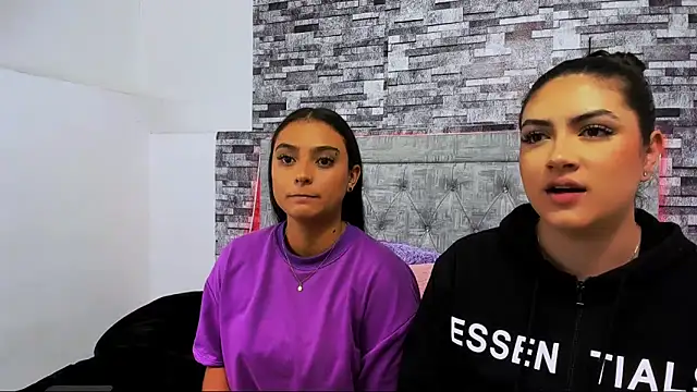 nicolexxaleja online show from October 22, 8:08 pm