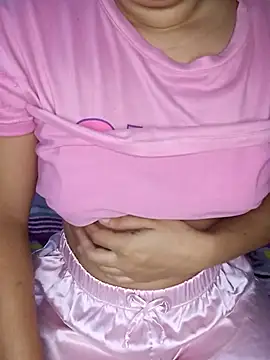 Maddy Hist online show from April 20, 1:56 pm