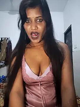 Snapshot of cute_radhikaa chatting on November 4, 1:59 pm cute radhikaa online show from November 4, 1:59 pm