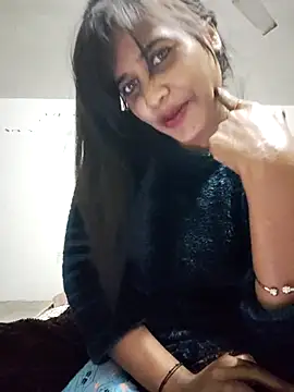 Snapshot of cute_radhikaa chatting on November 28, 2:28 pm cute radhikaa online show from November 28, 2:28 pm