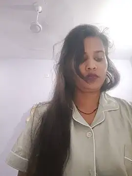 cute radhikaa online show from June 18, 10:42 am
