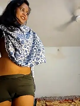 cute radhikaa online show from April 5, 9:16 am