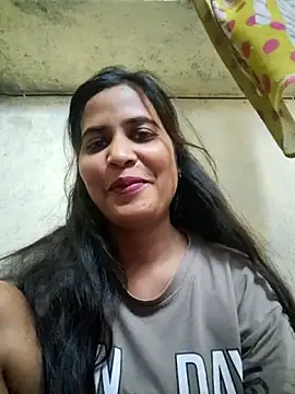 cute radhikaa online show from May 16, 6:34 am