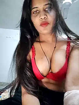Snapshot of cute_radhikaa chatting on January 7, 12:04 am cute radhikaa online show from January 7, 12:04 am