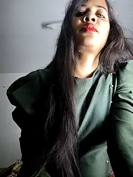 Snapshot of cute_radhikaa chatting on February 3, 4:21 am cute radhikaa online show from February 3, 4:21 am