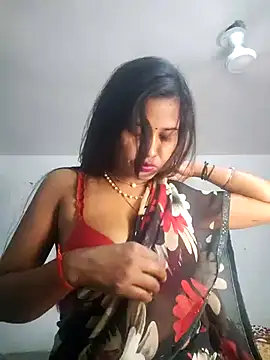 cute radhikaa online show from April 13, 9:08 pm