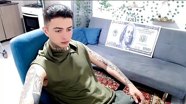 santii ss online show from February 4, 3:40 pm