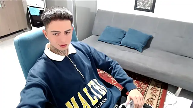 santii ss online show from January 18, 1:31 am