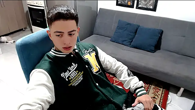 santii ss online show from January 11, 1:07 pm