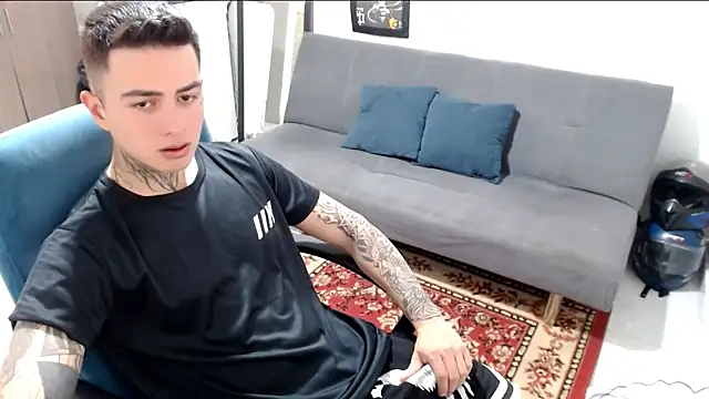 santii ss online show from December 3, 3:00 pm