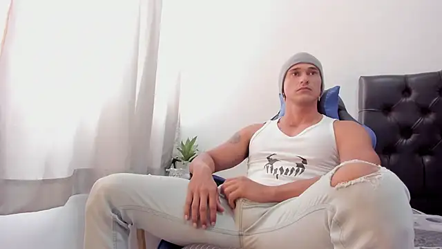 Snapshot of doublefun24 chatting on July 9, 3:44 pm doublefun24 online show from July 9, 3:44 pm