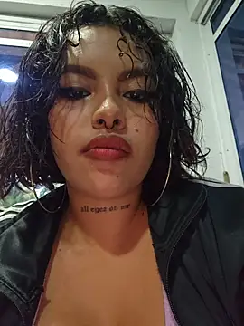 Snapshot of Yessica_Lopezz chatting on July 13, 11:09 am Yessica Lopezz online show from July 13, 11:09 am