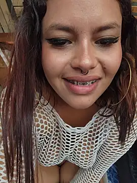 Snapshot of Yessica_Lopezz chatting on April 26, 1:52 pm Yessica Lopezz online show from April 26, 1:52 pm