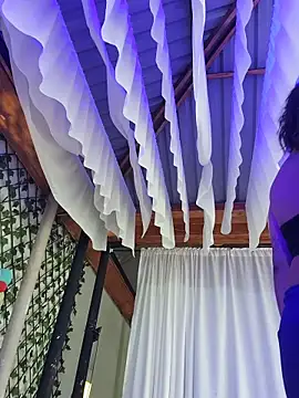 Snapshot of Yessica_Lopezz chatting on May 26, 12:25 pm Yessica Lopezz online show from May 26, 12:25 pm