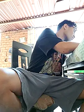 Snapshot of LecheDeSoya666 chatting on October 2, 4:54 pm LecheDeSoya666 online show from October 2, 4:54 pm