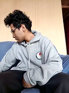 LecheDeSoya666 online show from November 12, 1:48 pm