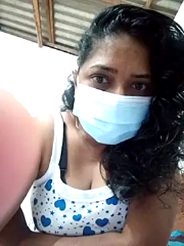 Snapshot of boosypussy chatting on November 18, 9:18 pm boosypussy online show from November 18, 9:18 pm