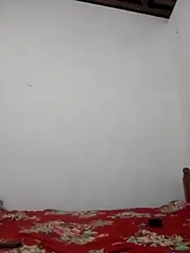 Snapshot of boosypussy chatting on December 15, 12:16 am boosypussy online show from December 15, 12:16 am