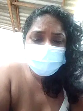 Snapshot of boosypussy chatting on December 20, 10:40 am boosypussy online show from December 20, 10:40 am