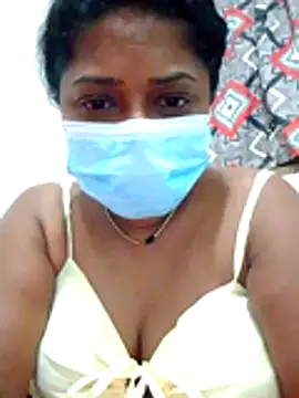 Snapshot of boosypussy chatting on June 3, 10:25 pm boosypussy online show from June 3, 10:25 pm