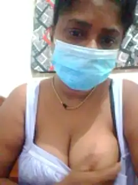 Snapshot of boosypussy chatting on May 21, 8:28 pm boosypussy online show from May 21, 8:28 pm