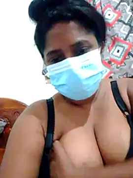 Snapshot of boosypussy chatting on July 1, 1:33 pm boosypussy online show from July 1, 1:33 pm
