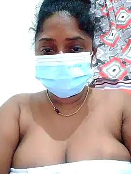 Snapshot of boosypussy chatting on June 4, 11:04 am boosypussy online show from June 4, 11:04 am