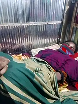 Snapshot of MONiSHA-moni-21 chatting on December 16, 5:06 pm MONiSHA-moni-21 online show from December 16, 5:06 pm