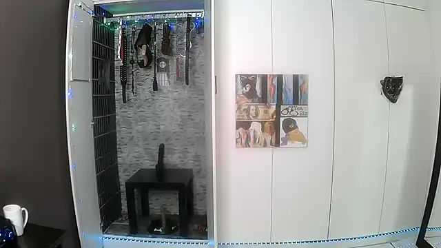 BaDSubMiss online show from April 12, 5:00 am