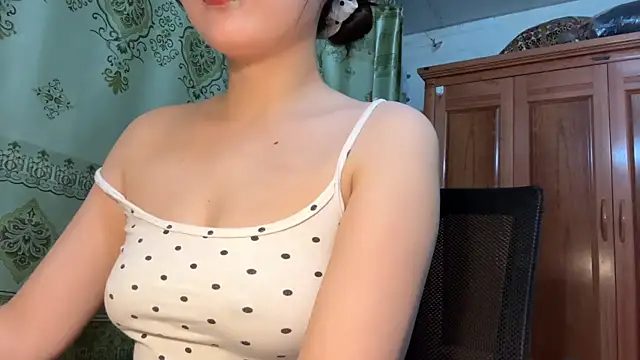 Snapshot of LinYi_Office chatting on July 1, 1:06 am LinYi Office online show from July 1, 1:06 am