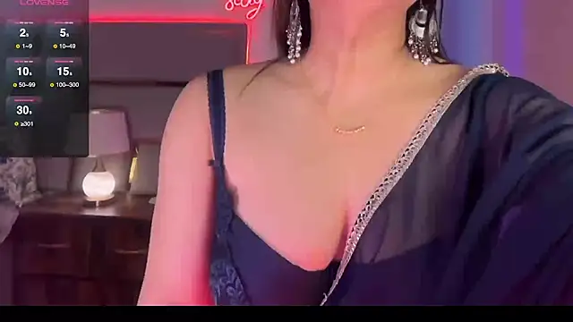 Snapshot of SunhariGirl chatting on September 10, 3:49 am SunhariGirl online show from September 10, 3:49 am